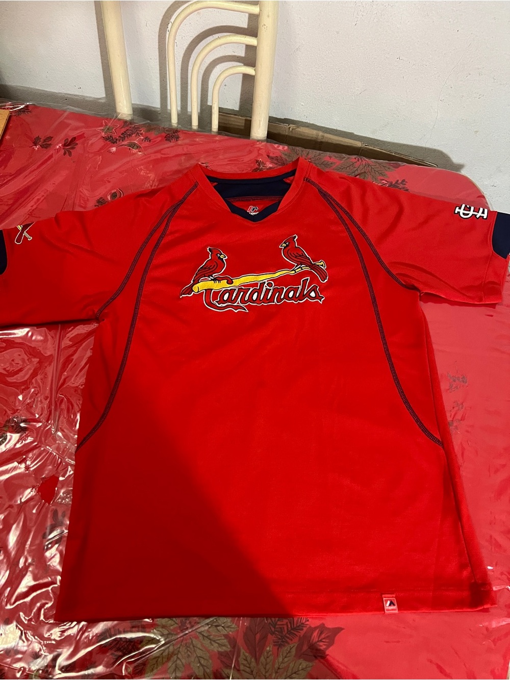 Majestic St. Louis Cardinals MLB Jersey Short Sleeve Red Shirt V-Neck Sz medium
